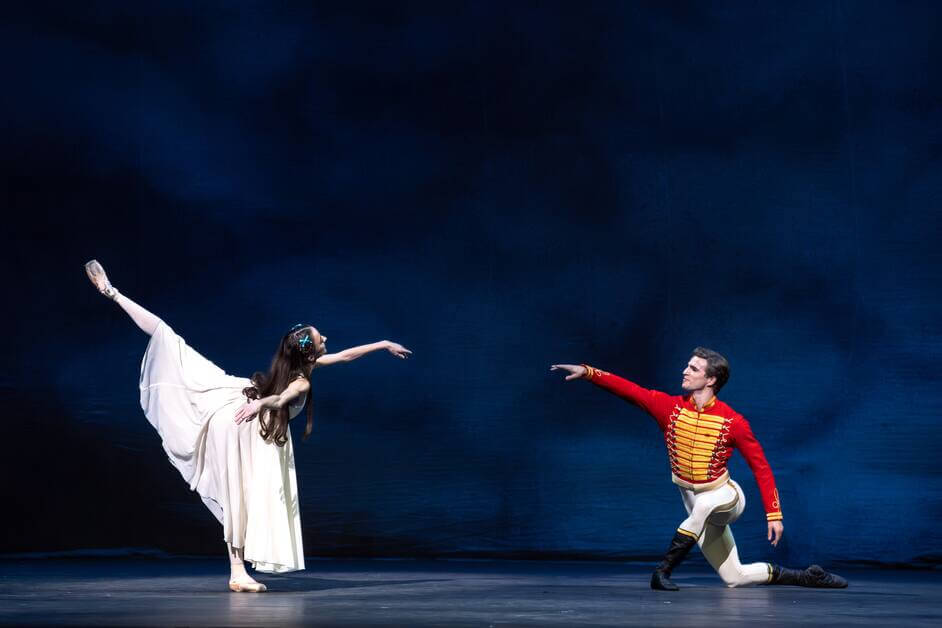 The Royal Ballet The Nutcracker Olivia Pantuso as Clara, Leo Dixon as Hans Peter